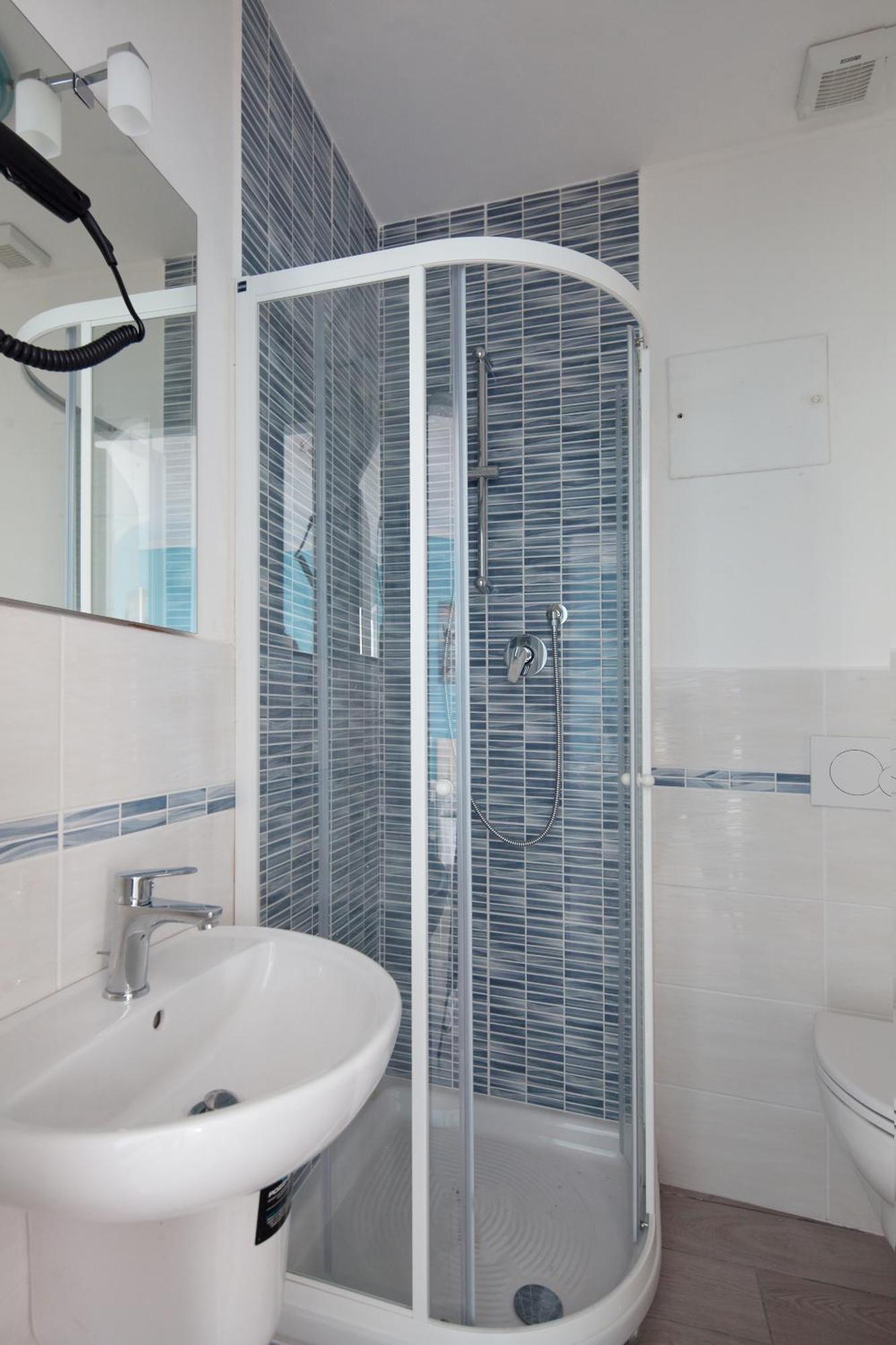 Fezzano / Portovenere Stilish Double Rooms With Sea View, Balcony Or Small Courtyard Exterior foto