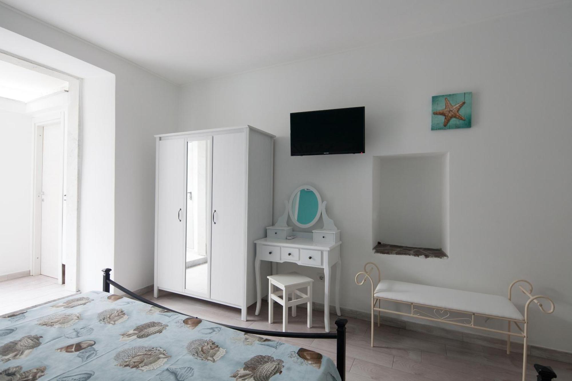 Fezzano / Portovenere Stilish Double Rooms With Sea View, Balcony Or Small Courtyard Exterior foto